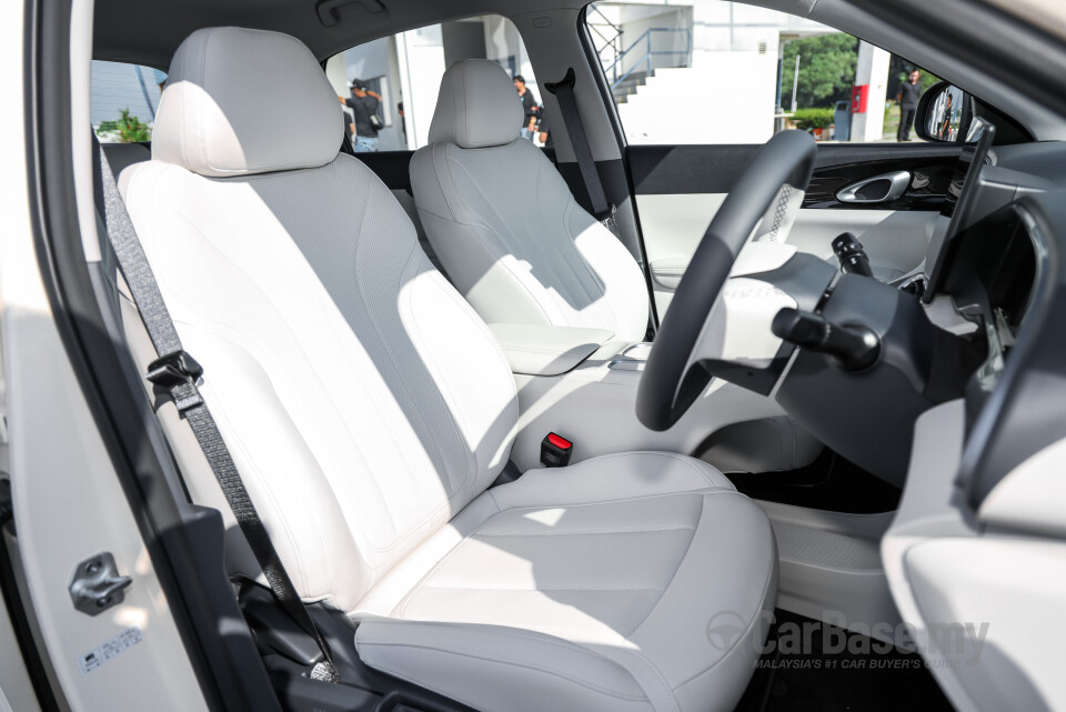 Proton eMas 5 Mk1 (2025) Interior