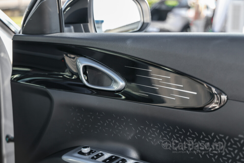 Proton eMas 5 Mk1 (2025) Interior