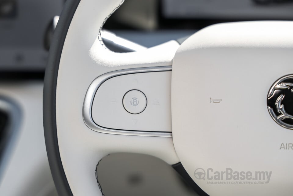 Proton eMas 5 Mk1 (2025) Interior