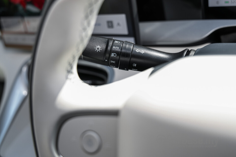 Proton eMas 5 Mk1 (2025) Interior