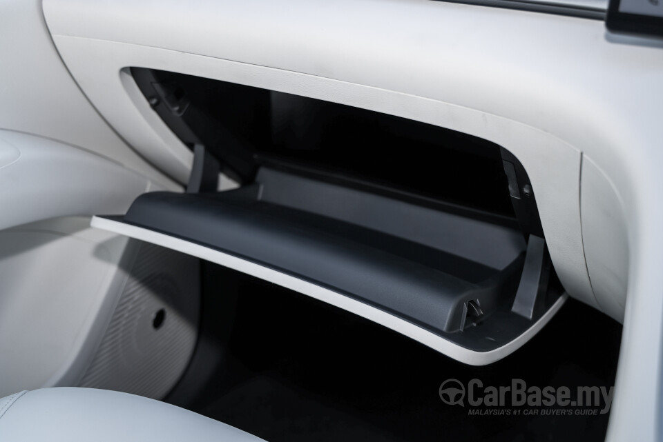 Proton eMas 5 Mk1 (2025) Interior