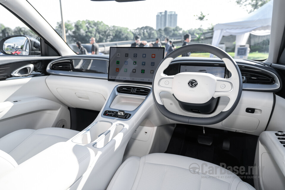 Proton eMas 5 Mk1 (2025) Interior