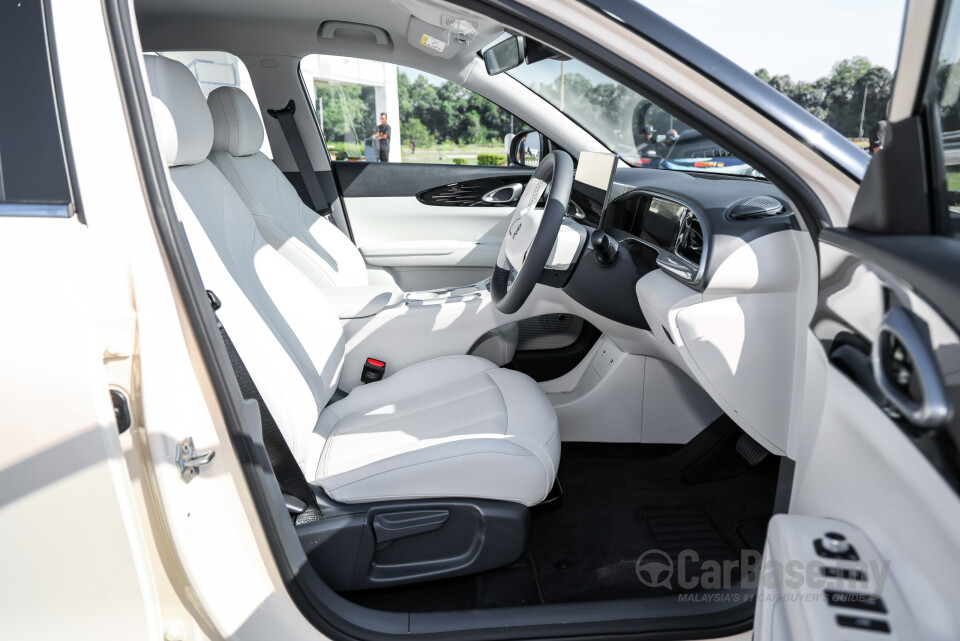 Proton eMas 5 Mk1 (2025) Interior