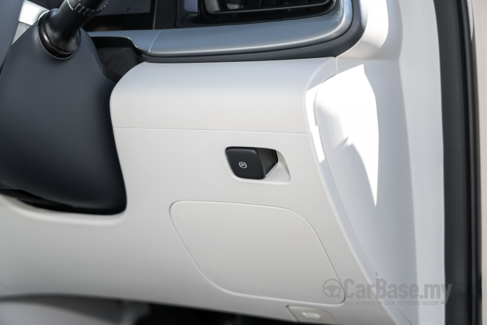 Proton eMas 5 Mk1 (2025) Interior