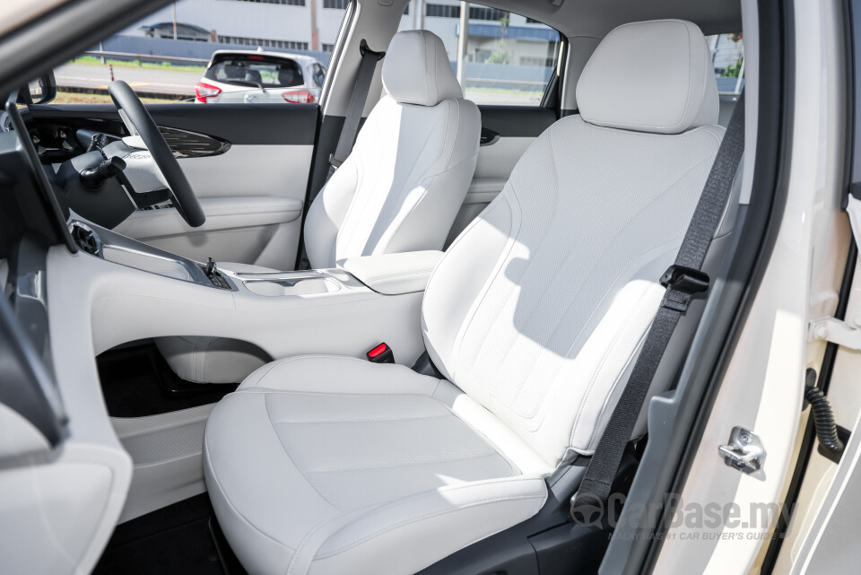 Proton eMas 5 Mk1 (2025) Interior