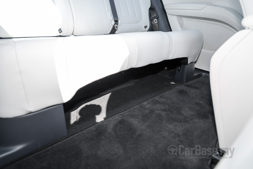 Proton eMas 5 Mk1 (2025) Interior