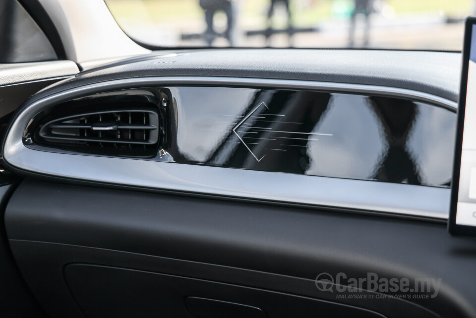 Proton eMas 5 Mk1 (2025) Interior