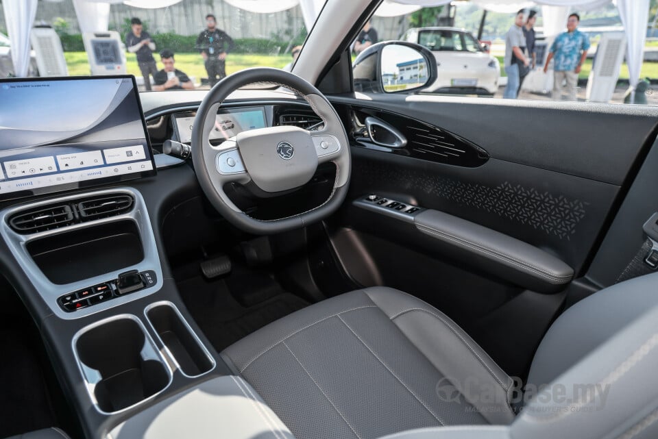 Proton eMas 5 Mk1 (2025) Interior