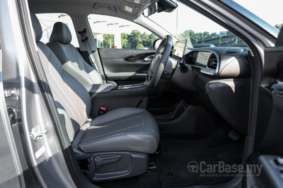 Proton eMas 5 Mk1 (2025) Interior