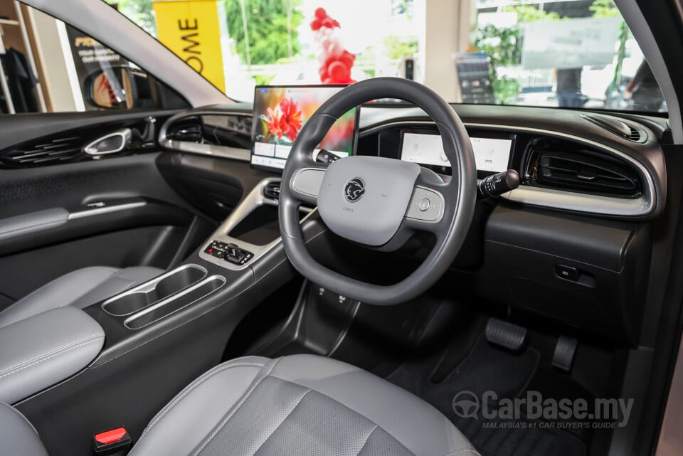Proton eMas 5 Mk1 (2025) Interior