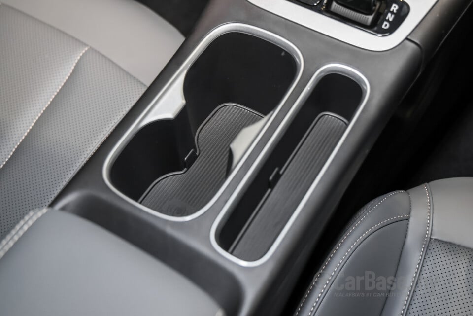 Proton eMas 5 Mk1 (2025) Interior