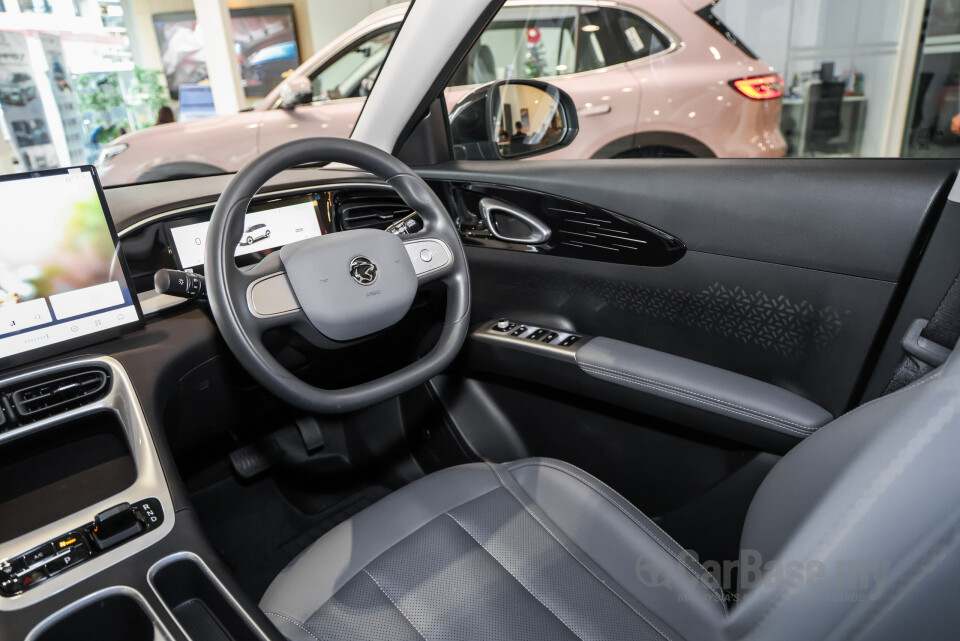 Proton eMas 5 Mk1 (2025) Interior