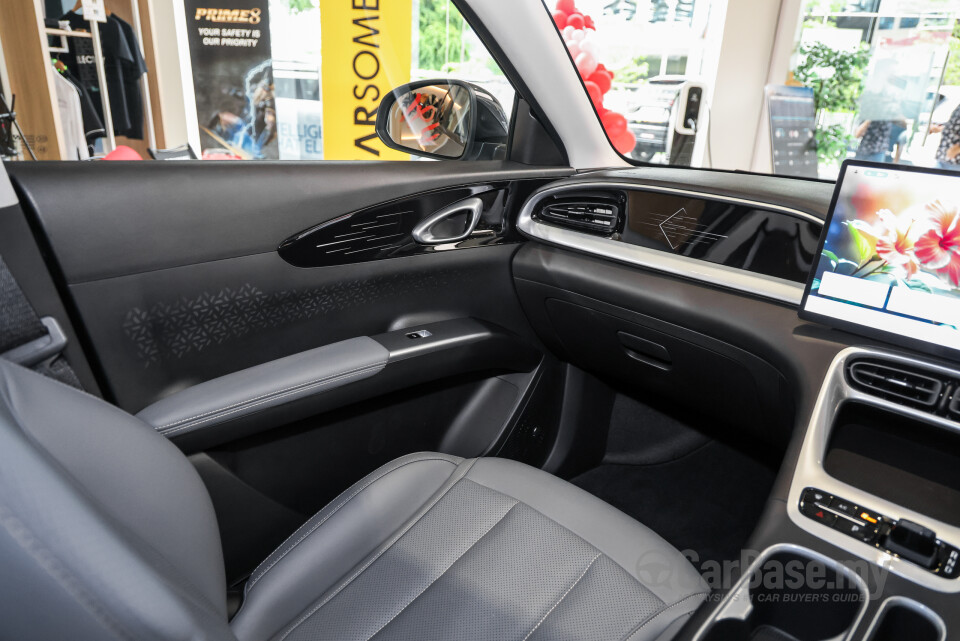 Proton eMas 5 Mk1 (2025) Interior