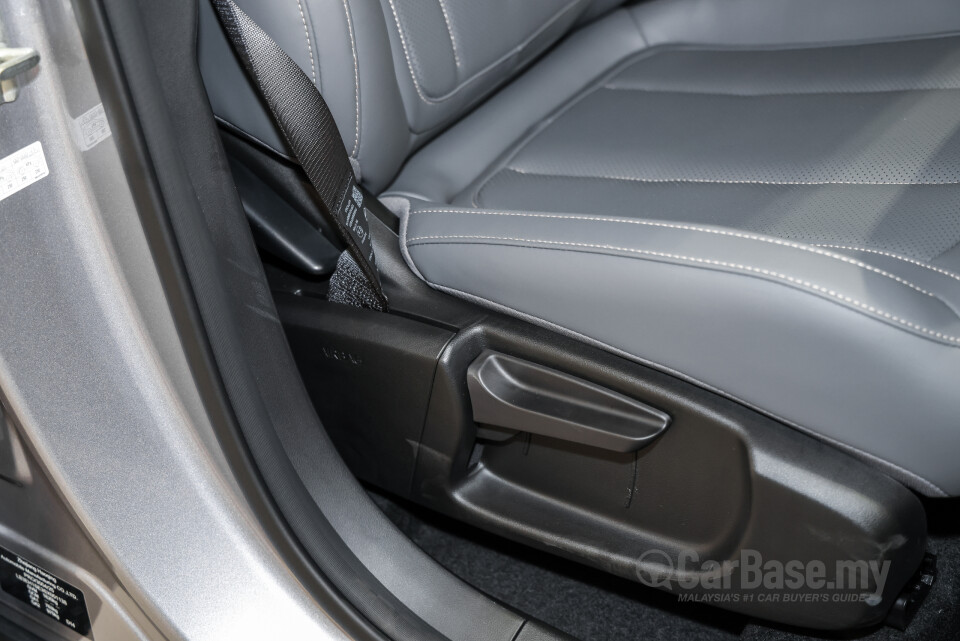Proton eMas 5 Mk1 (2025) Interior