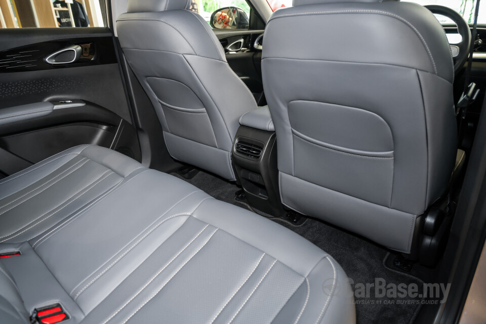 Proton eMas 5 Mk1 (2025) Interior