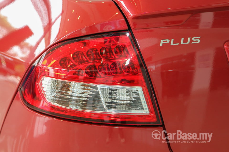 Proton Saga BLM Facelift (2011) Exterior