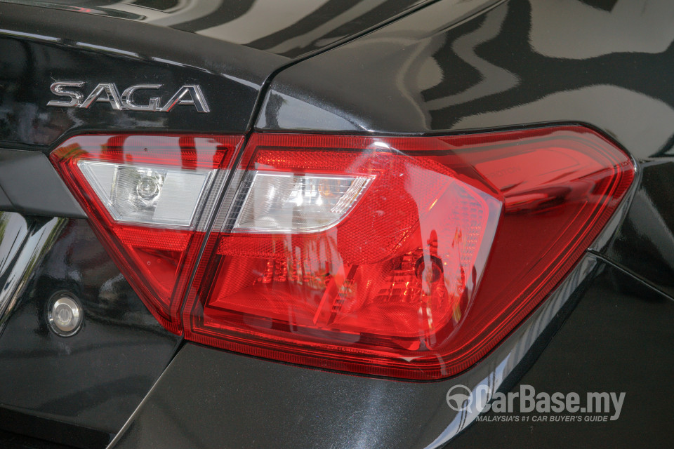 Proton Saga P2-13A (2016) Exterior