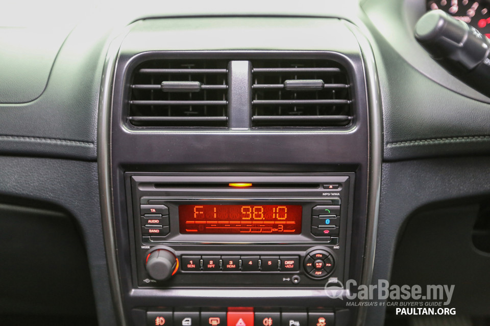 Proton Saga P2-13A (2016) Interior