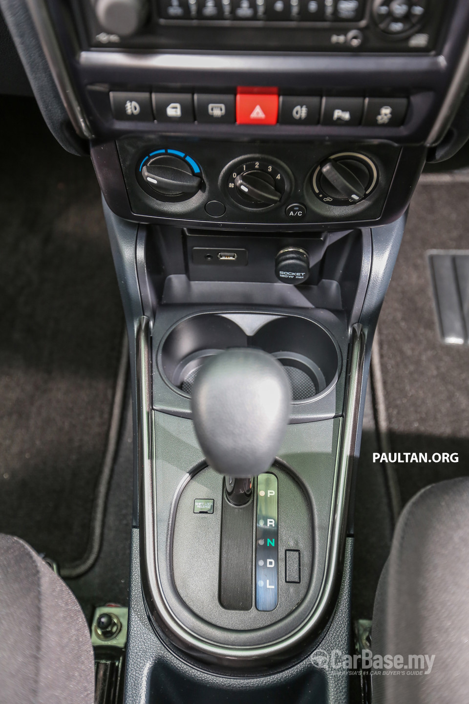 Proton Saga P2-13A (2016) Interior