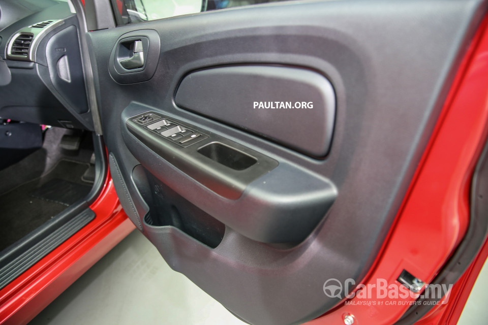 Proton Saga P2-13A (2016) Interior
