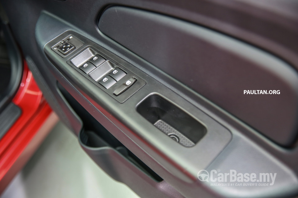 Proton Saga P2-13A (2016) Interior