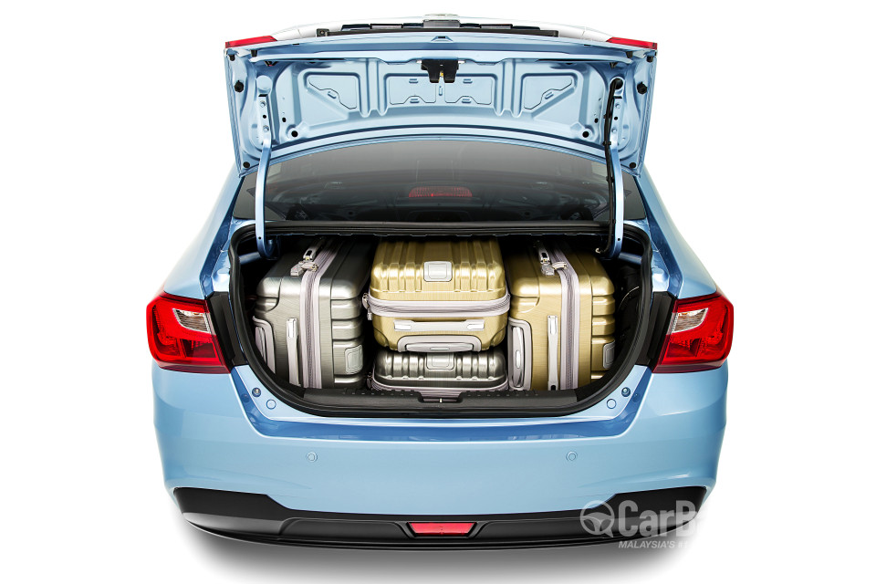 Proton Saga P2-13A (2016) Interior