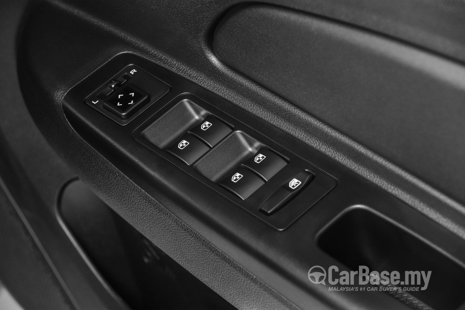 Proton Saga P2-13A (2016) Interior