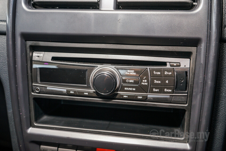 Subaru Outback BN (2015) Interior