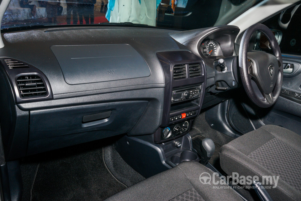 Proton Saga P2-13A (2016) Interior