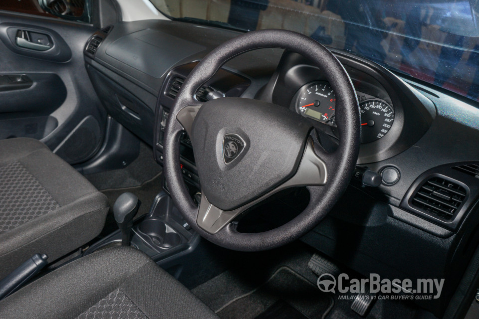 Proton Saga P2-13A (2016) Interior
