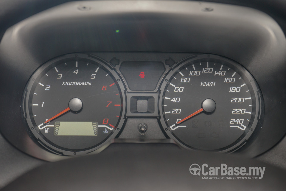 Proton Saga P2-13A (2016) Interior
