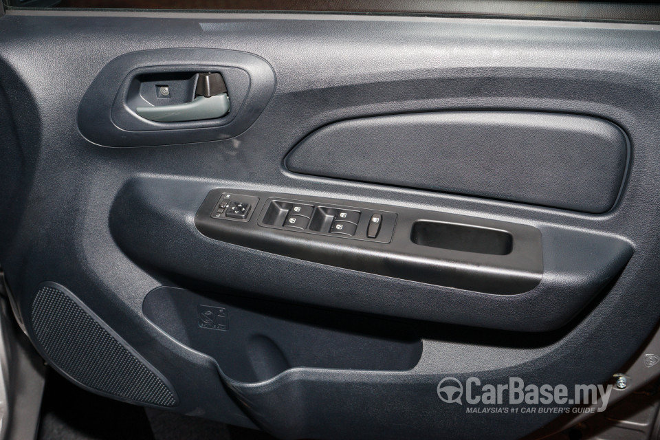 Proton Saga P2-13A (2016) Interior