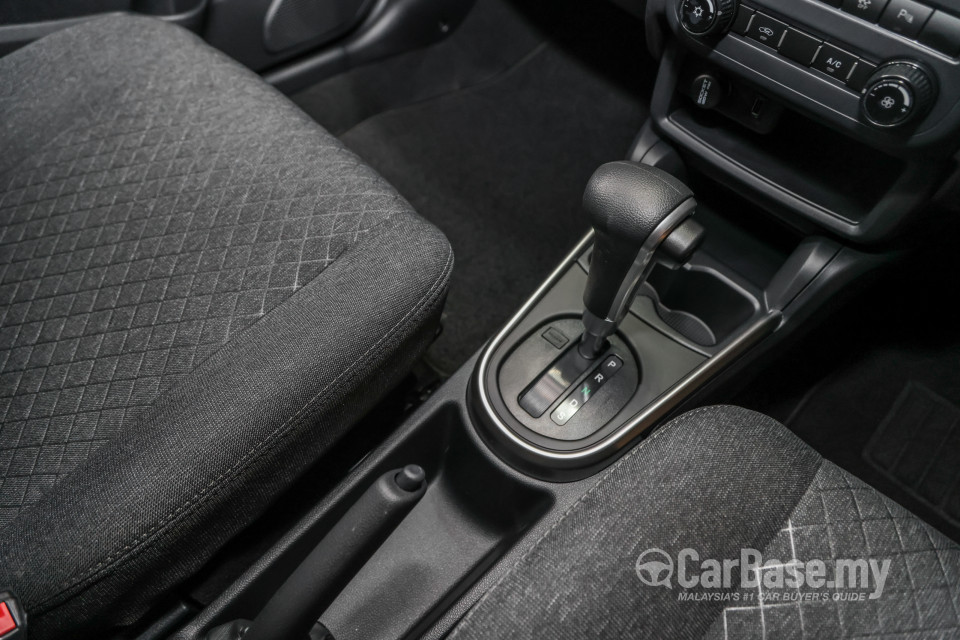 Proton Saga P2-13A MC2 (2022) Interior