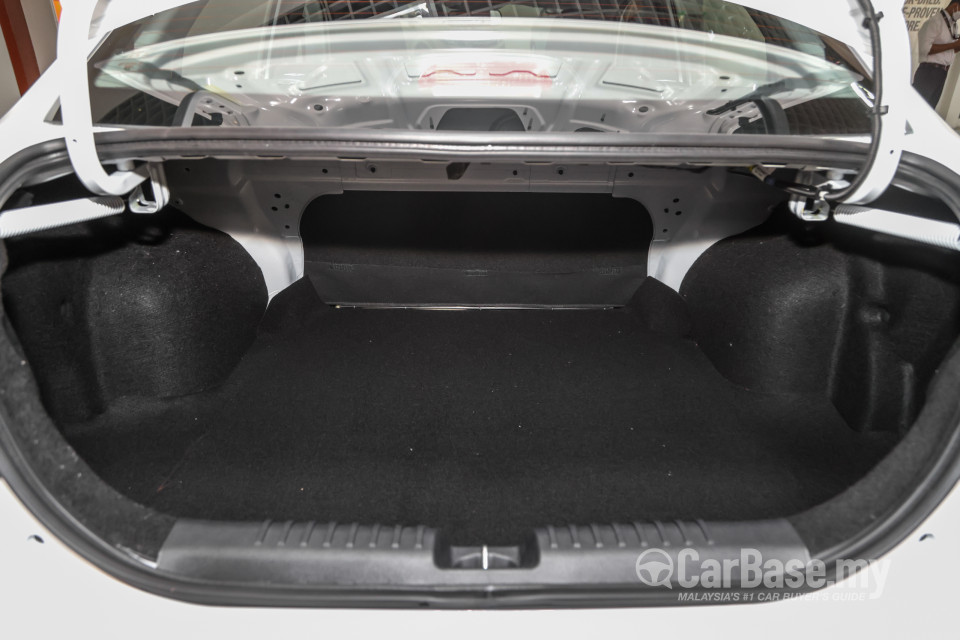 Proton Saga P2-13A MC2 (2022) Interior