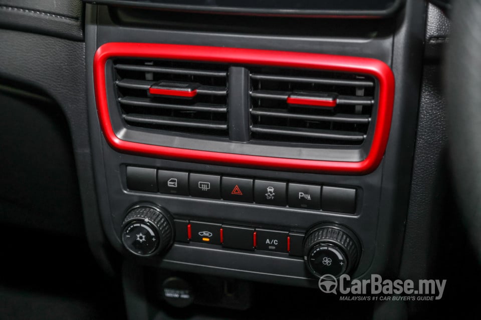 Proton Saga P2-13A MC2 (2022) Interior
