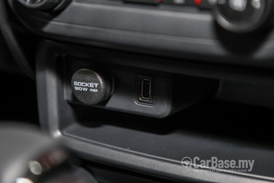 Proton Saga P2-13A MC2 (2022) Interior