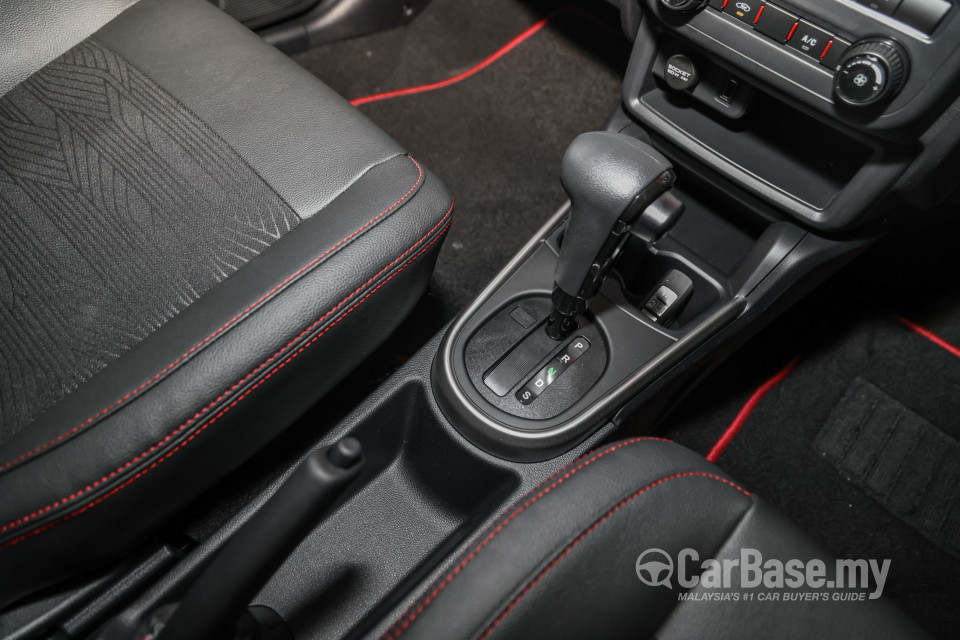 Proton Saga P2-13A MC2 (2022) Interior