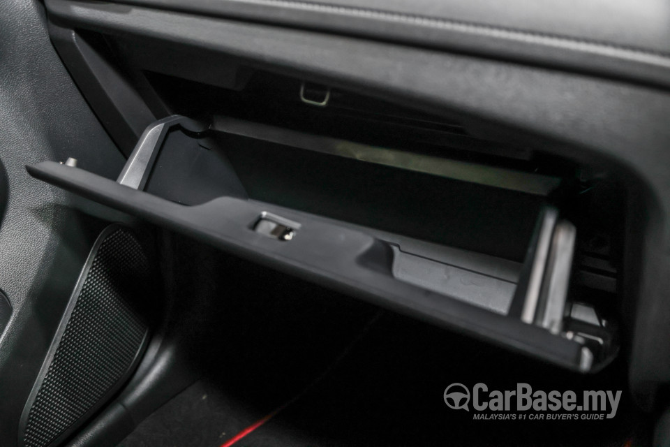 Proton Saga P2-13A MC2 (2022) Interior