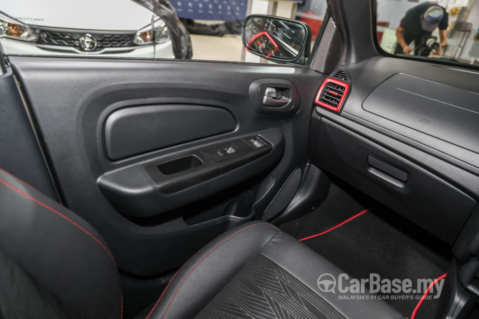 Proton Saga P2-13A MC2 (2022) Interior