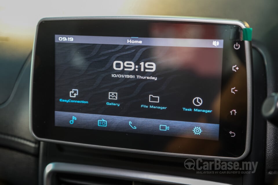 Proton Saga P2-13A MC2 (2022) Interior