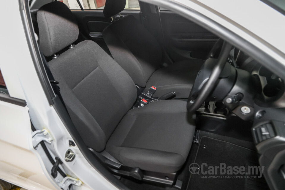Proton Saga P2-13A MC2 (2022) Interior