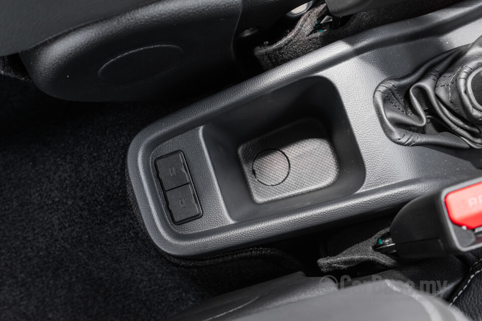 Proton Saga P2-14A (2025) Interior