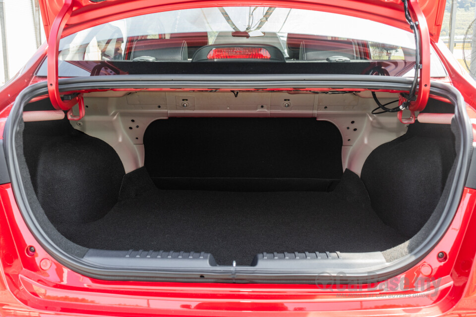 Proton Saga P2-14A (2025) Interior