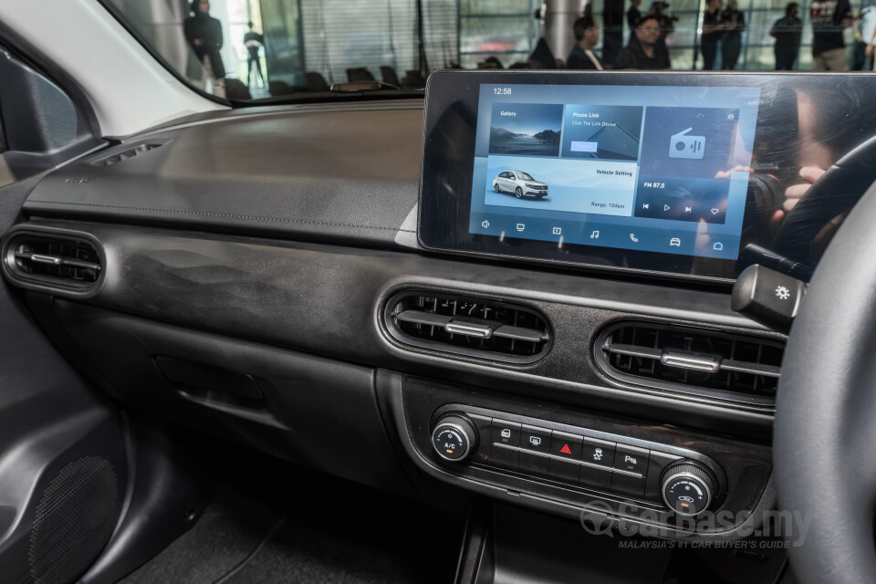 Proton Saga P2-14A (2025) Interior