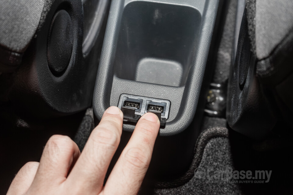 Proton Saga P2-14A (2025) Interior