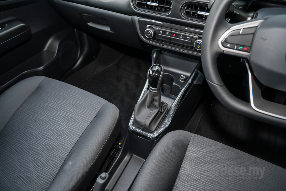 Proton Saga P2-14A (2025) Interior