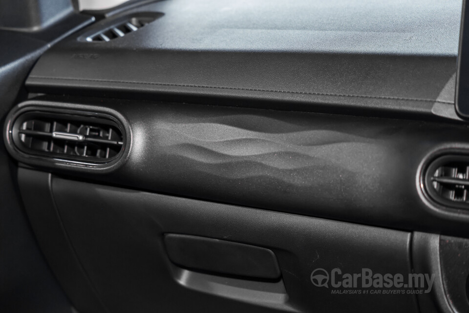 Proton Saga P2-14A (2025) Interior