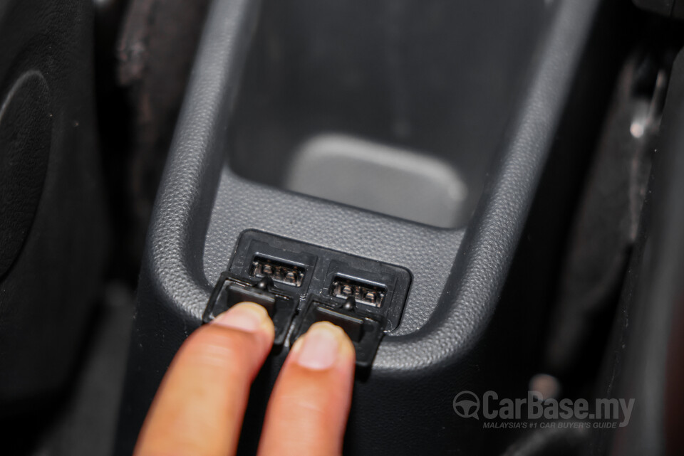 Proton Saga P2-14A (2025) Interior