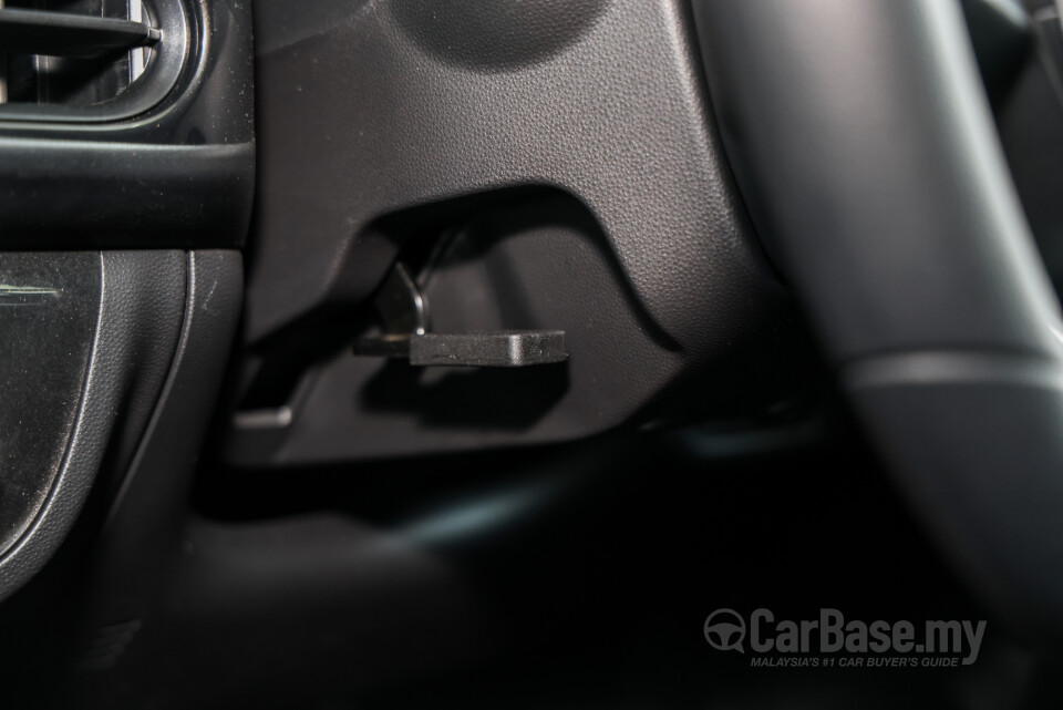 Proton Saga P2-14A (2025) Interior