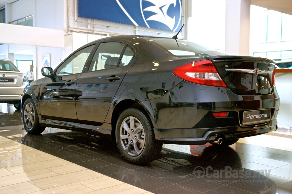 Subaru Outback BN (2015) Exterior